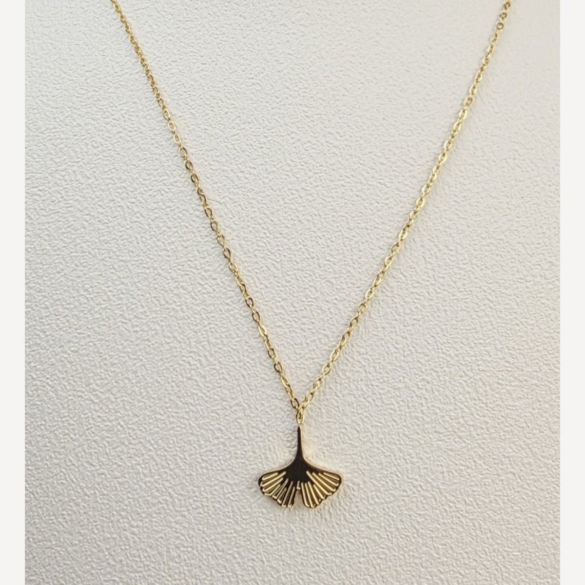 Collier feuille de ginkgo