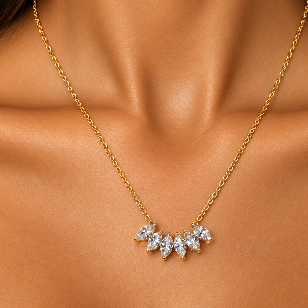 Collier pendentif floral