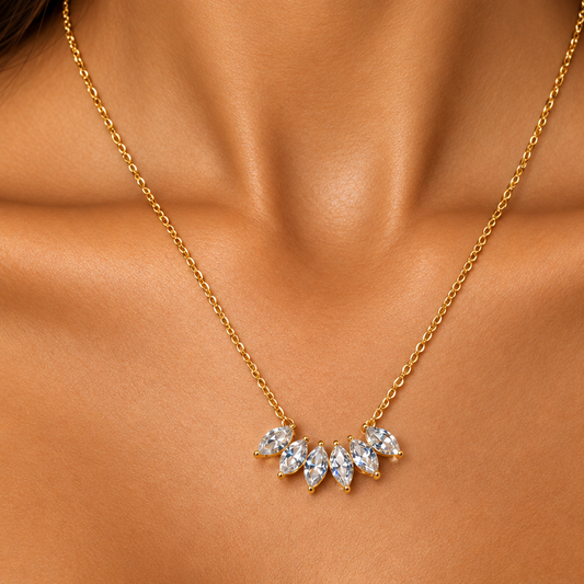Collier pendentif floral