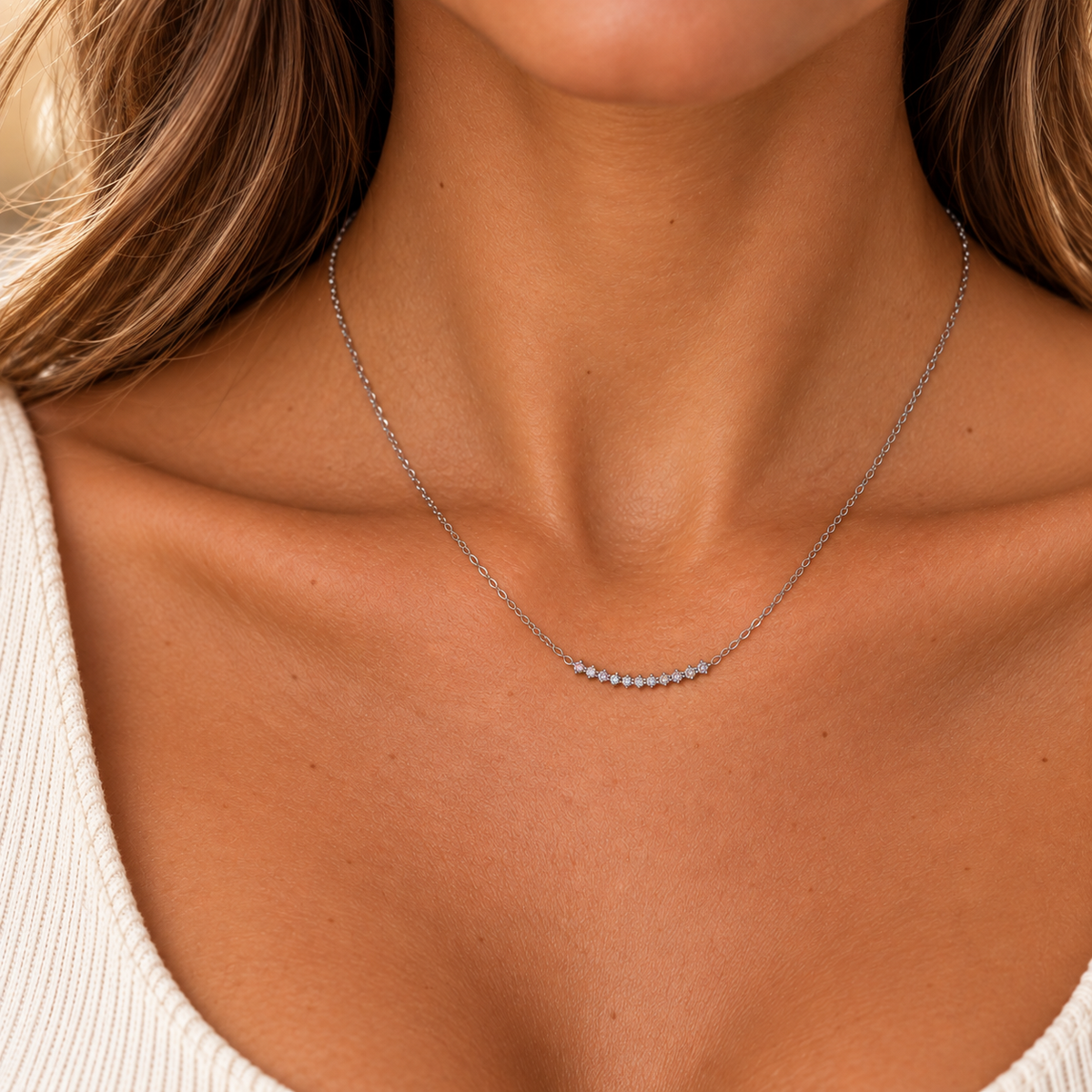 Collier courbe brillante